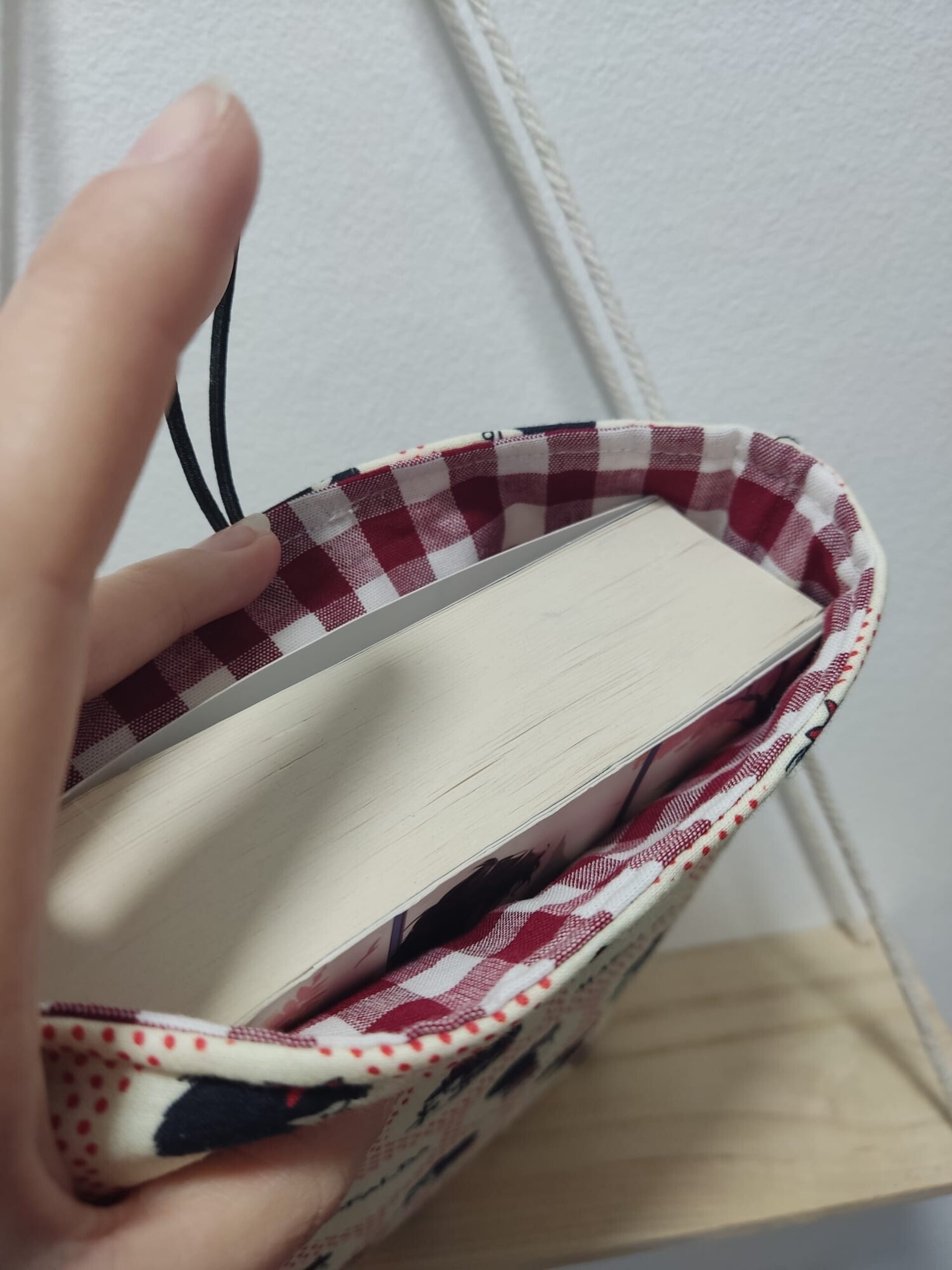 Funda libro estándar_ Modelo MAFALDA ROJO - 2